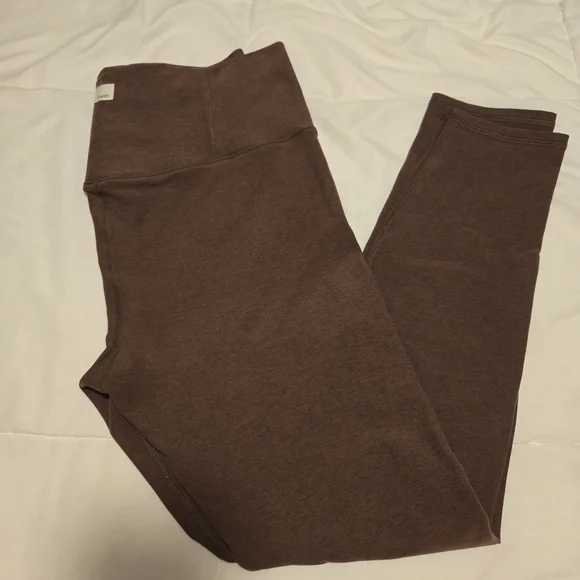 Vuori Brown Elevation Bra And Leggings Set - Picture 4 of 4